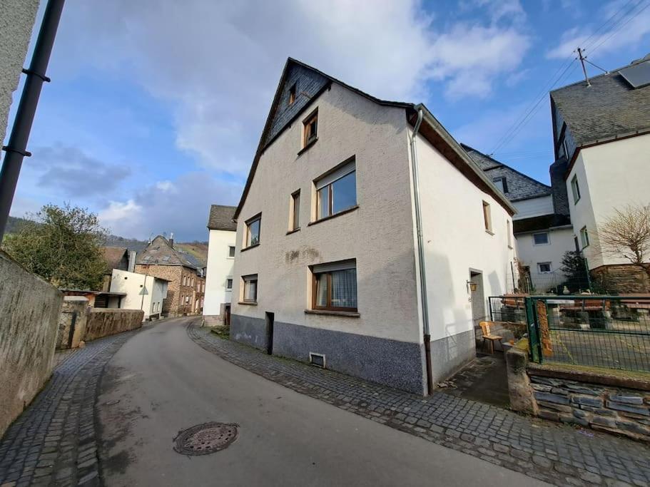 Haus Moselwald - 3 Bedrooms Enkirch Bagian luar foto