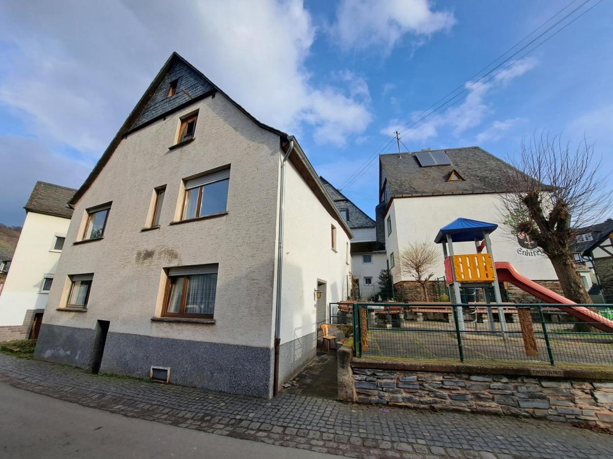 Haus Moselwald - 3 Bedrooms Enkirch Bagian luar foto