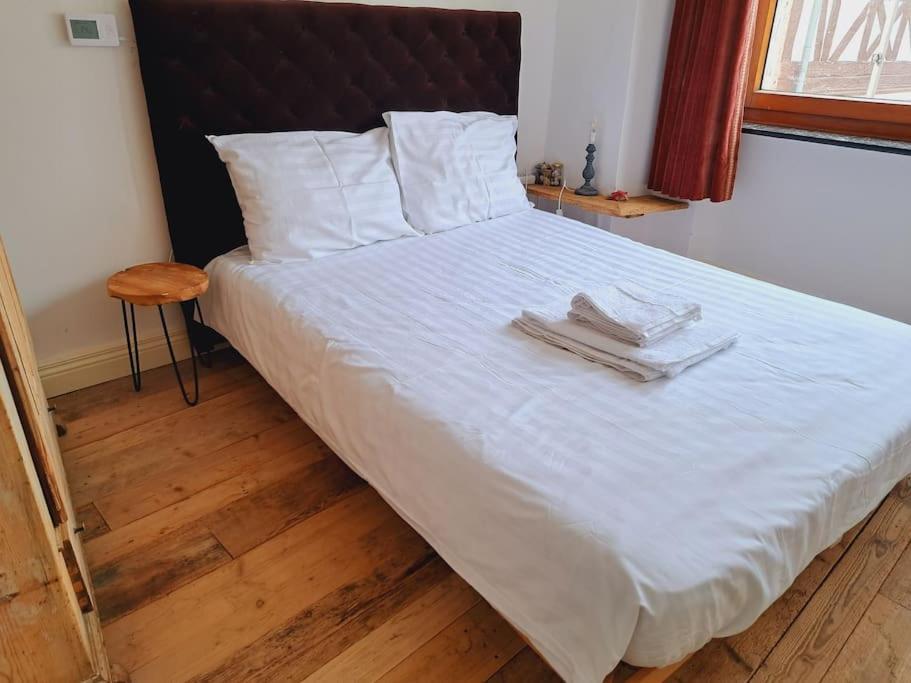 Haus Moselwald - 3 Bedrooms Enkirch Bagian luar foto